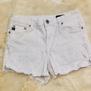 Lace flowers and bright white shorts